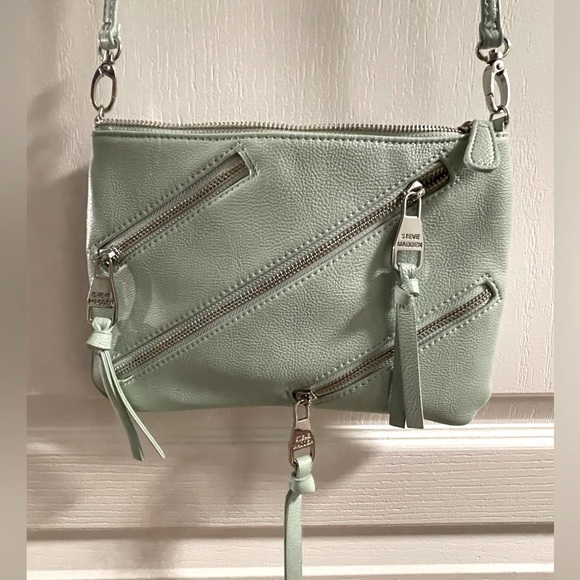 Super cute Steve Madden cross body in light green. Very lightly used. - Picture 1 of 5